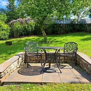  Holiday home Beebole